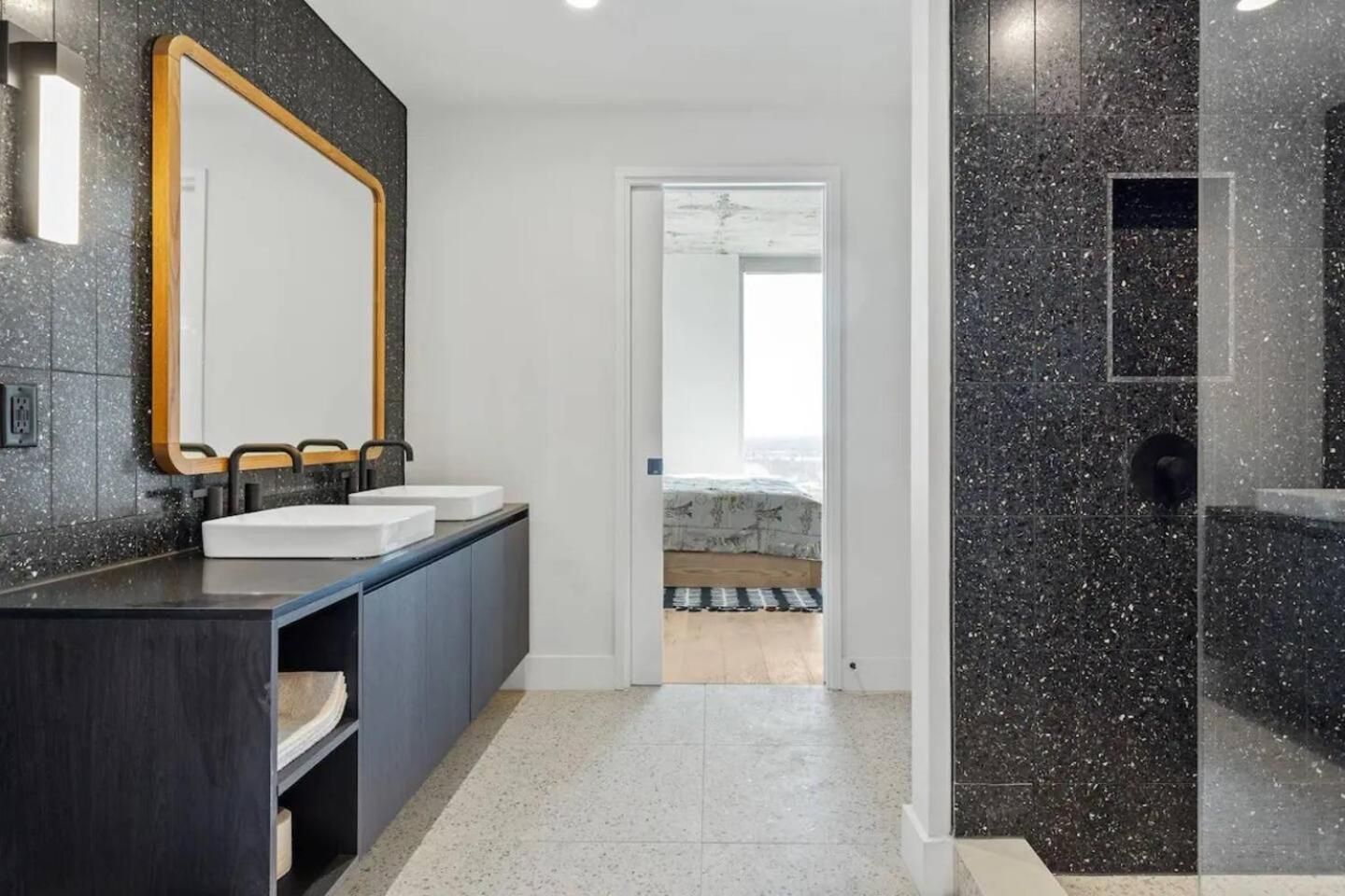 אוסטין Modern 1Br Condo On Rainey St With Pool And Views מראה חיצוני תמונה